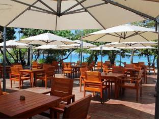 nakelo treasure island resort and spa