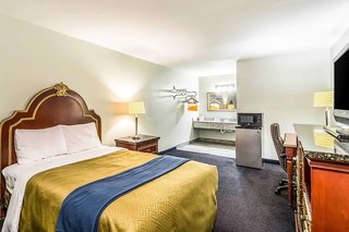 portage inn