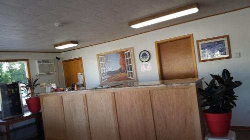 sands motel