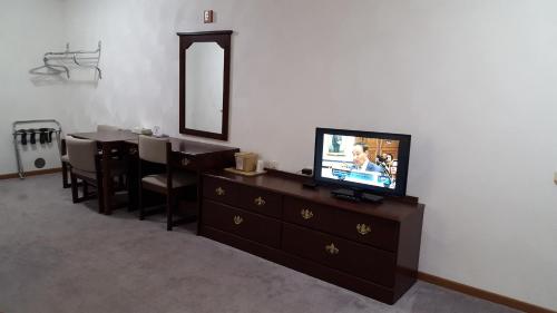 sands motel