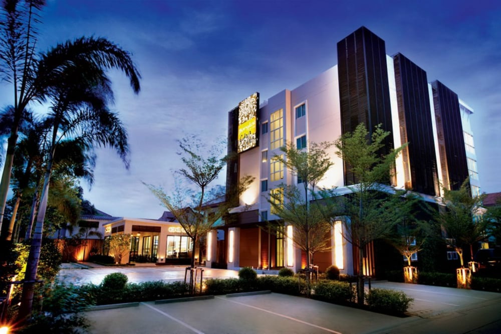 the bangkok cha cha suite