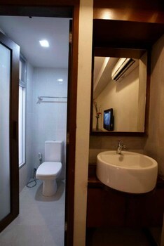 the bangkok cha cha suite