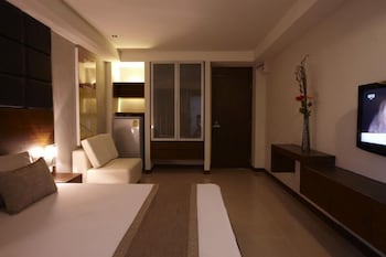 the bangkok cha cha suite