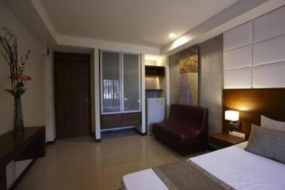 the bangkok cha cha suite