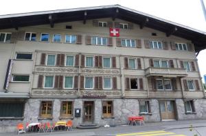 boutique hotel and restaurant baren ringgenberg
