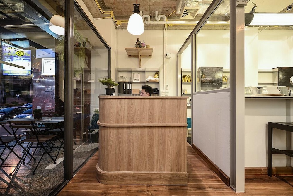 good one hostel and cafe bar