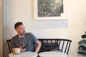 good one hostel and cafe bar