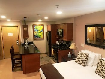 snakedance condominiums