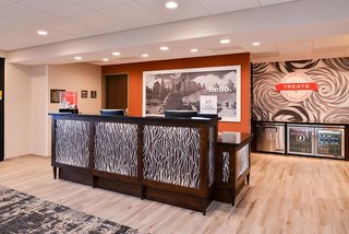 hampton inn el centro