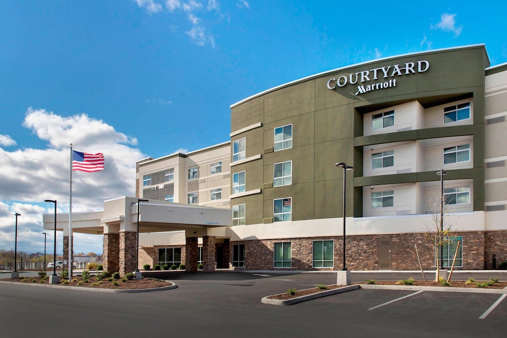 courtyard by marriott schenectady at mohawk harbor