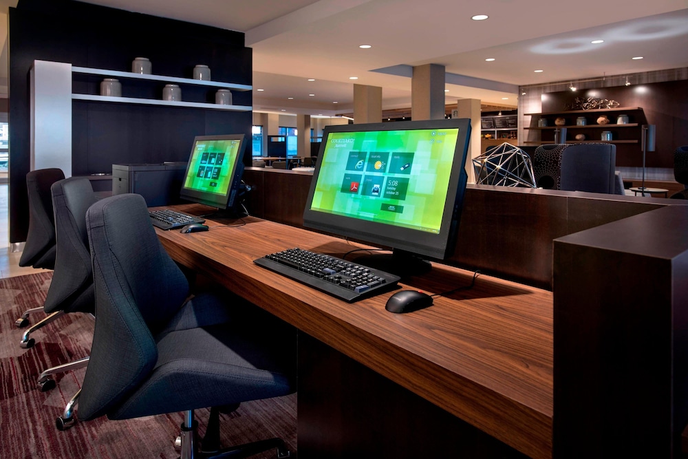 courtyard by marriott schenectady at mohawk harbor