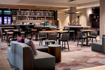 courtyard by marriott schenectady at mohawk harbor