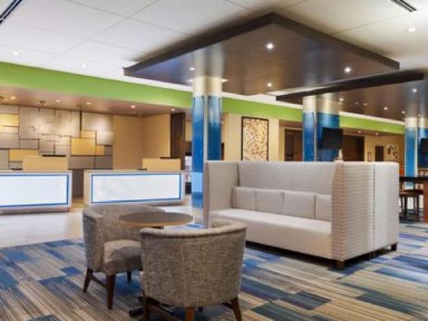 holiday inn express and suites greenwood mall an ihg hotel