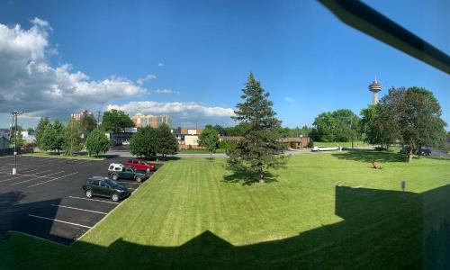 falls lodge and suites