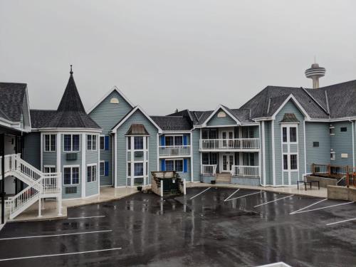 falls lodge and suites