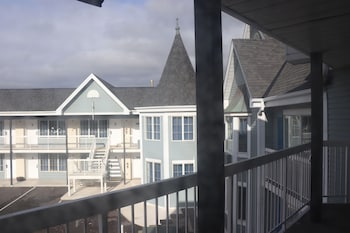 falls lodge and suites