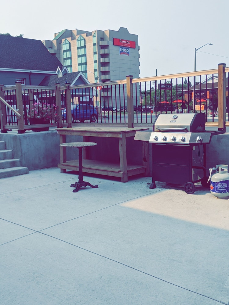 falls lodge and suites