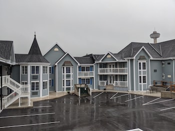 falls lodge and suites