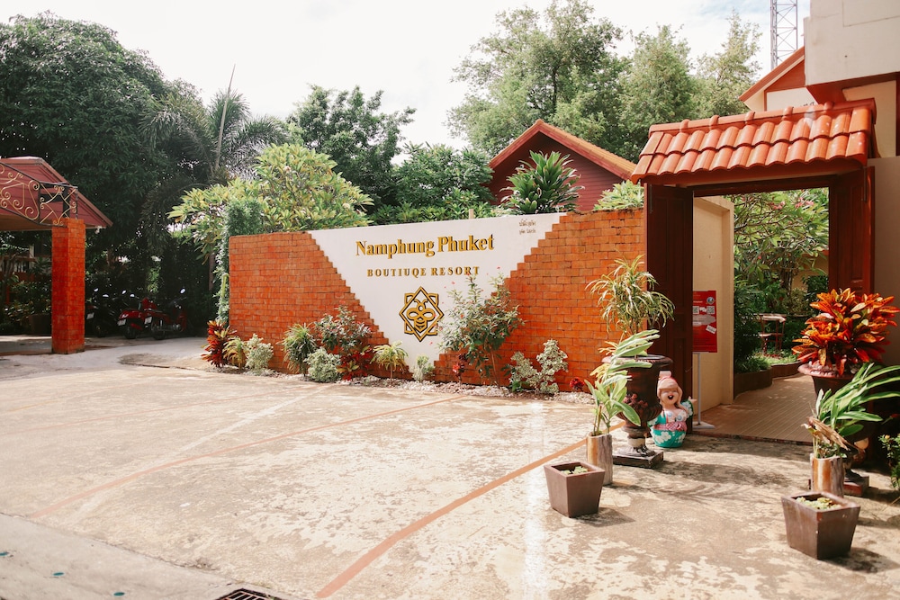 namphung phuket boutique resort