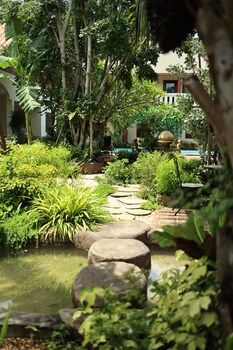 namphung phuket boutique resort