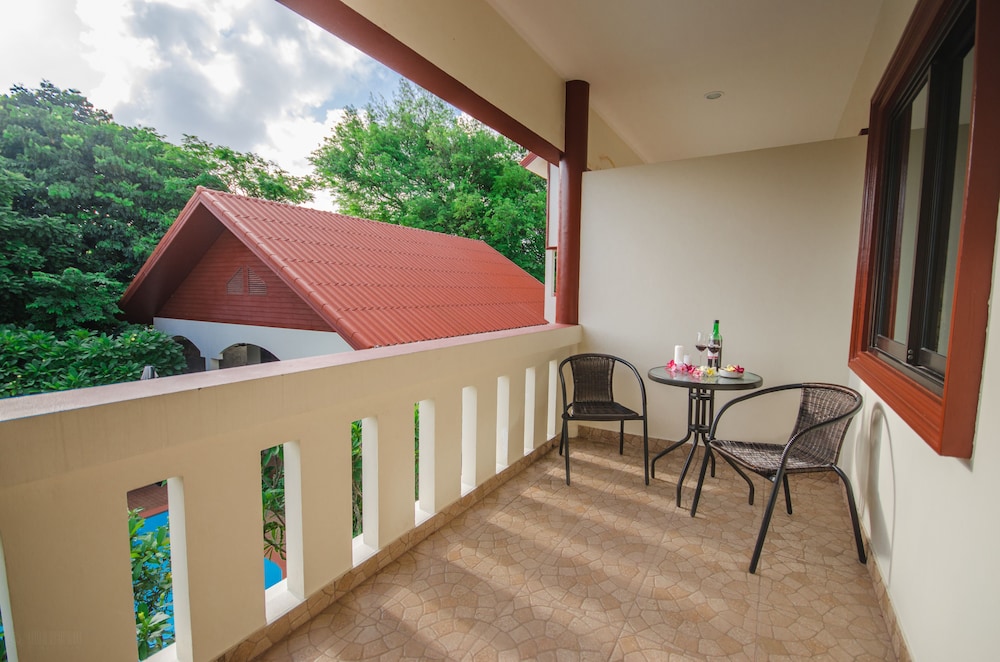 namphung phuket boutique resort