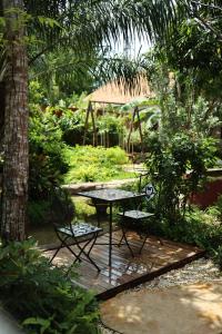 namphung phuket boutique resort