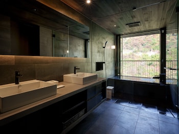 unzen miyazaki ryokan