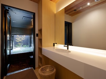 unzen miyazaki ryokan