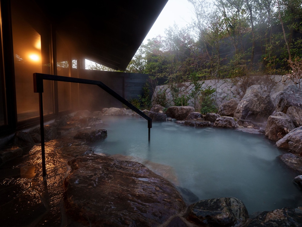 unzen miyazaki ryokan