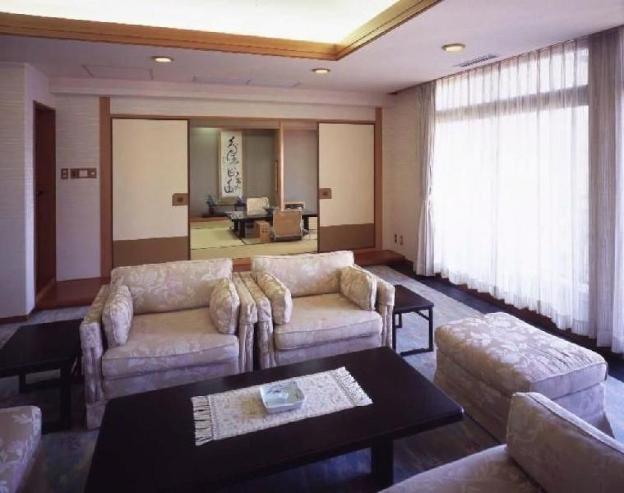 unzen miyazaki ryokan