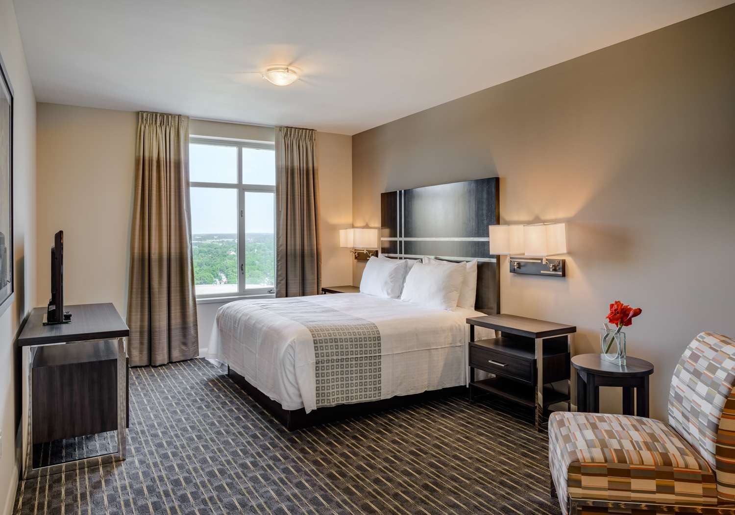 broadway plaza trademark collection by wyndham