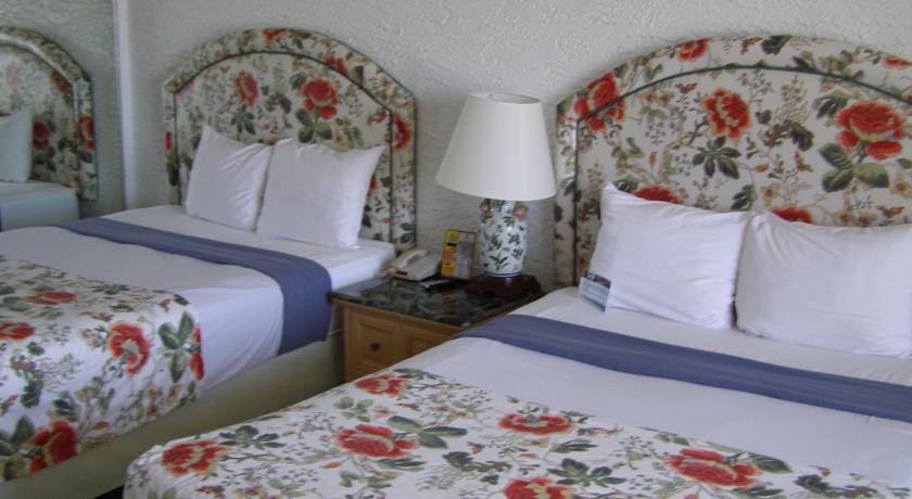 holiday inn express and suites perryton by ihg