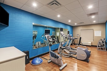 holiday inn express and suites perryton by ihg