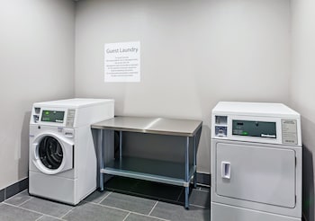 holiday inn express and suites perryton by ihg