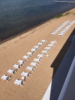 The Baywatch Resort,East Bay Township>>Acme,3 star