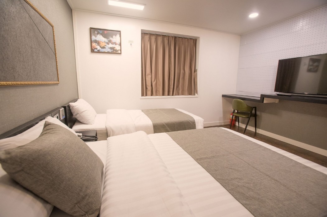 hotel major 2