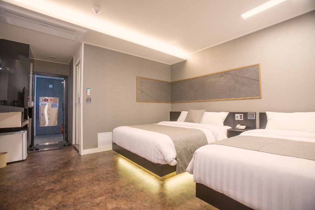 hotel major 2
