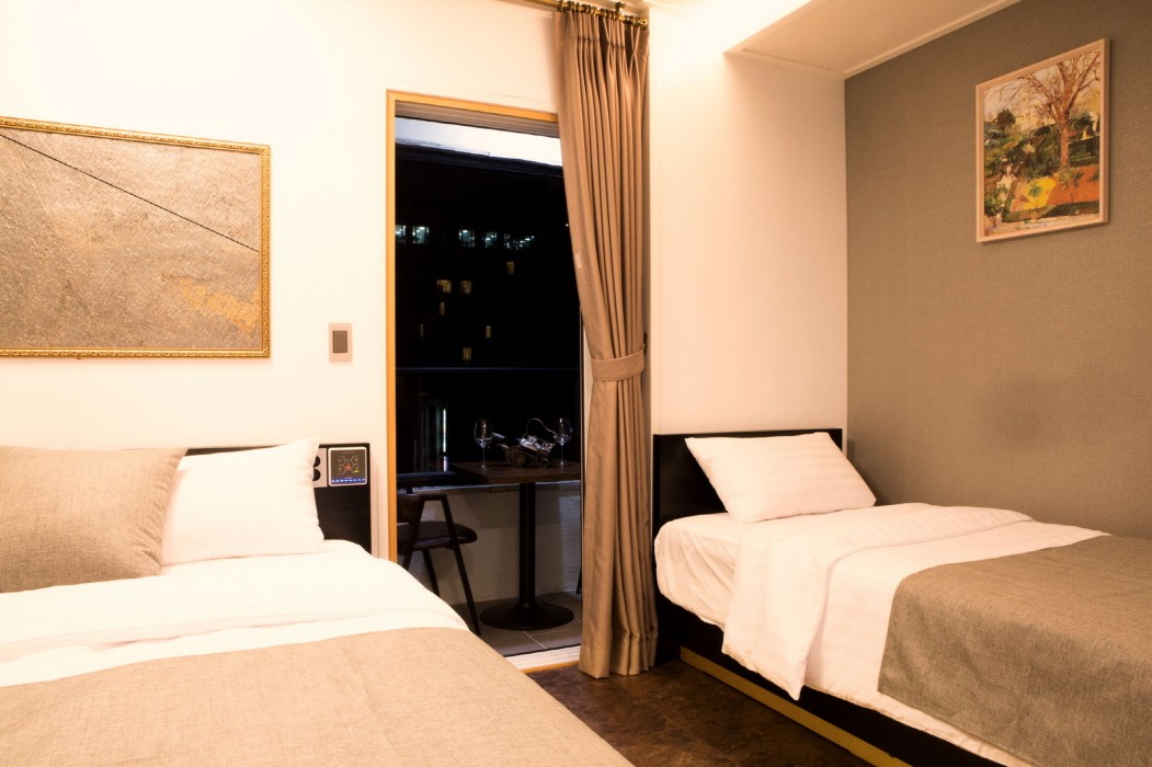 hotel major 2