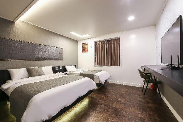 hotel major 2