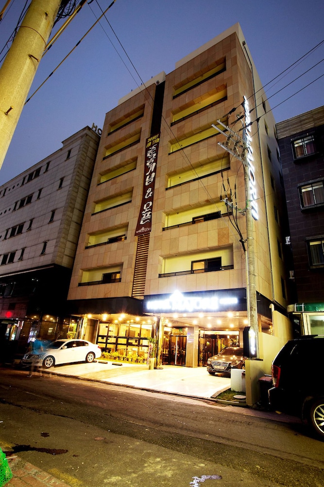 hotel major 2