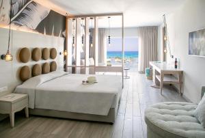 Vangelis Hotel & Suites,Larnaca>>Ayia Napa,4 star
