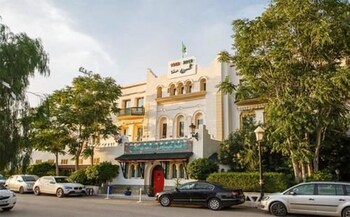 Hotel Kerdada,Near Boussaada Martyr Square,3 star