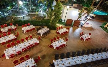 Hotel Kerdada,Near Boussaada Martyr Square,3 star
