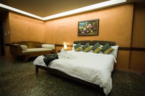 mohnfahsai home resort