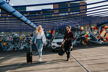 The Hague Teleport Hotel,Scheveningen>>Nootdorp,3 star