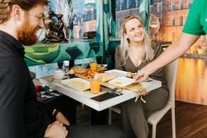 the hague teleport hotel