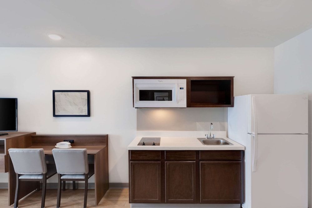 woodspring suites bakersfield east