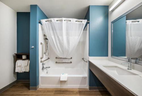 woodspring suites bakersfield east