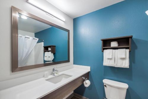 woodspring suites bakersfield east