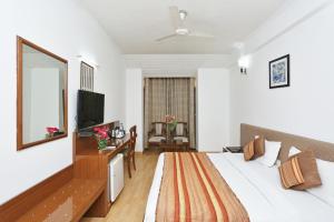 Hotel Windsor Castle,In Gurugram (Dlf City),3 star